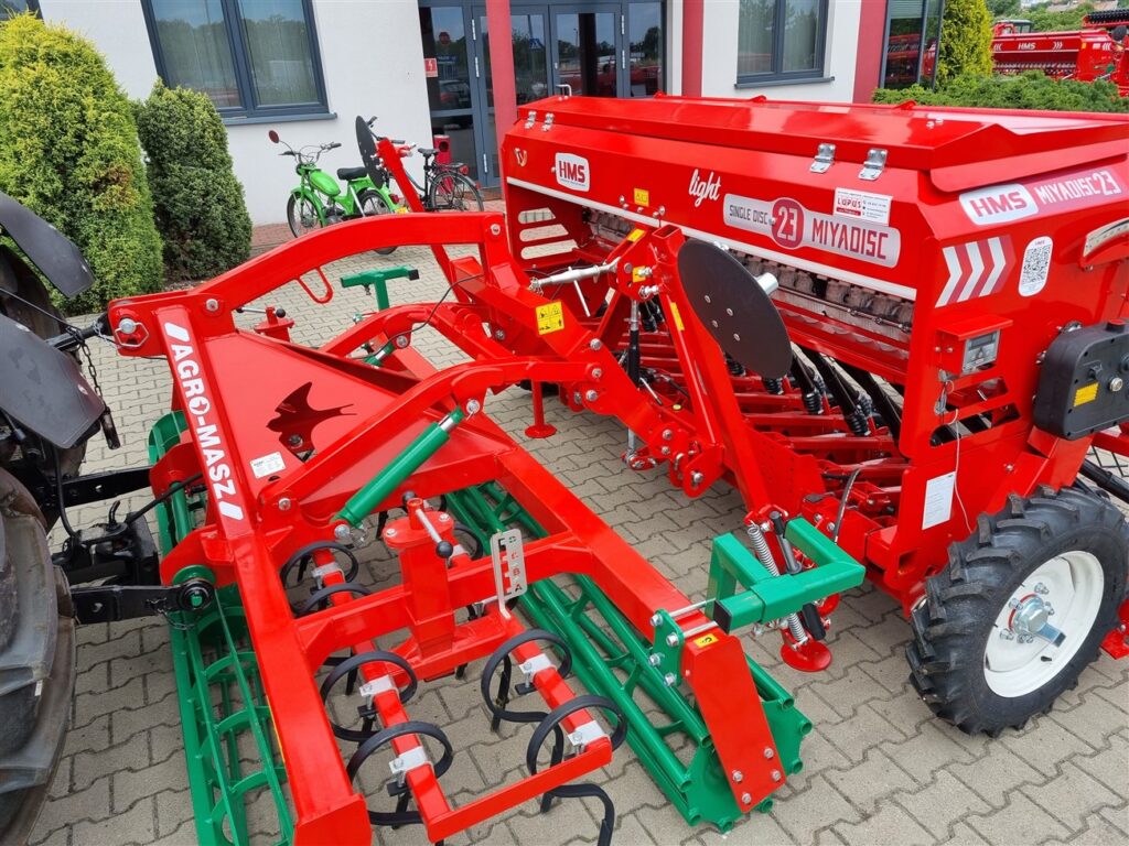 Agregat uprawowo siewny Agro-Masz