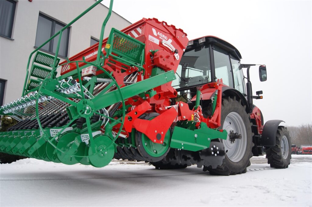 Siewnik nadbudowany sn300