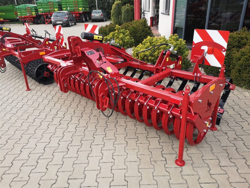 wał przedni daszkowy