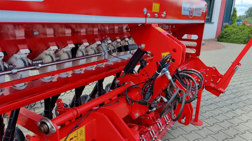 siewnik talerzowy 3m