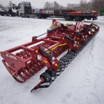 Wał przedni hydraulicznie składany na tuz