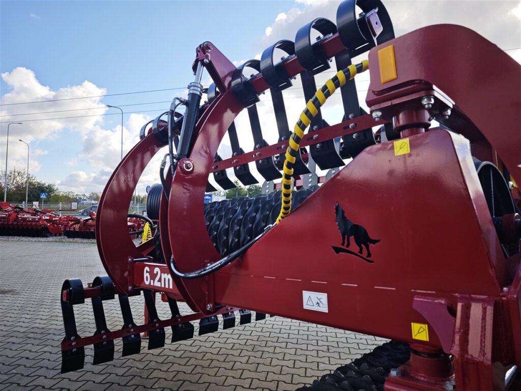 Wał uprawowy z włóką