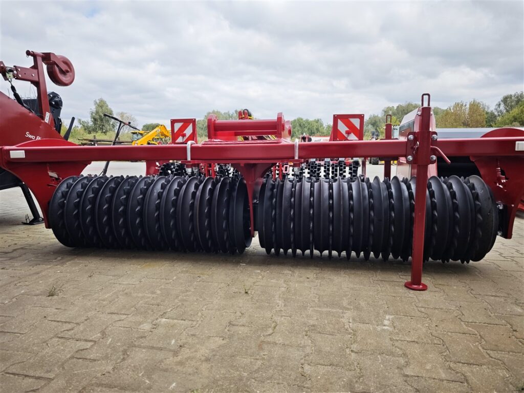 Wał zagęszczający do koparki